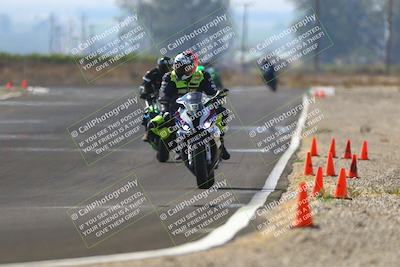 media/Sep-20-2025-TrackDaz (Sat) [[27f0cde673]]/C Group/240pm (Turn 9)/